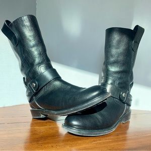 JIMMY CHOO MEN'S BLACK PEBBLED LEATHER MOTORCYCLE BOOTS